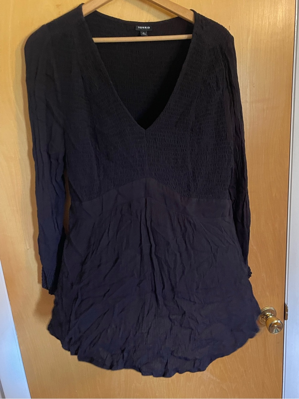 Torrid Black Babydoll Crinkle Gauze Smocked Long Sleeve top 2x